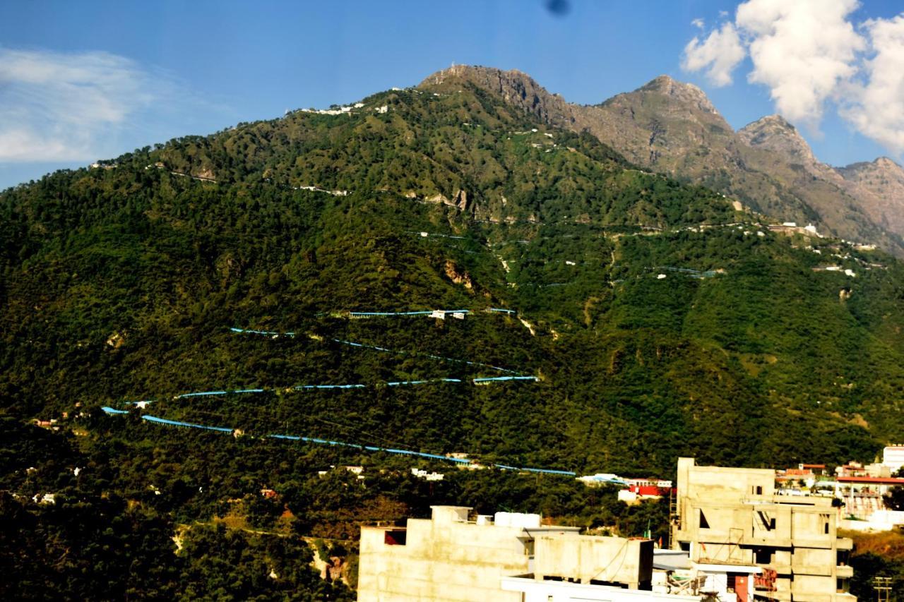 K C Residency Vaishnodevi Hotel Katra  Buitenkant foto