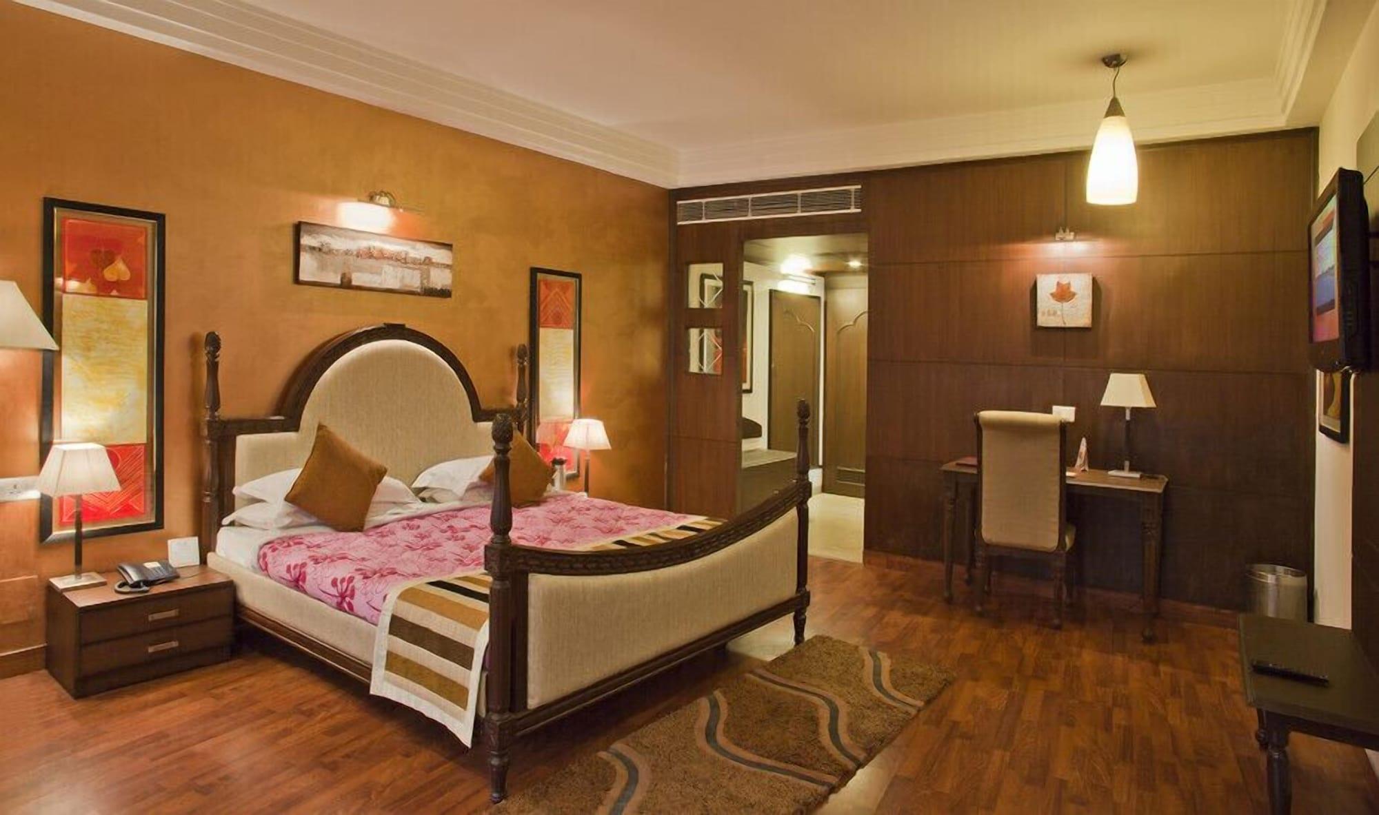 K C Residency Vaishnodevi Hotel Katra  Buitenkant foto