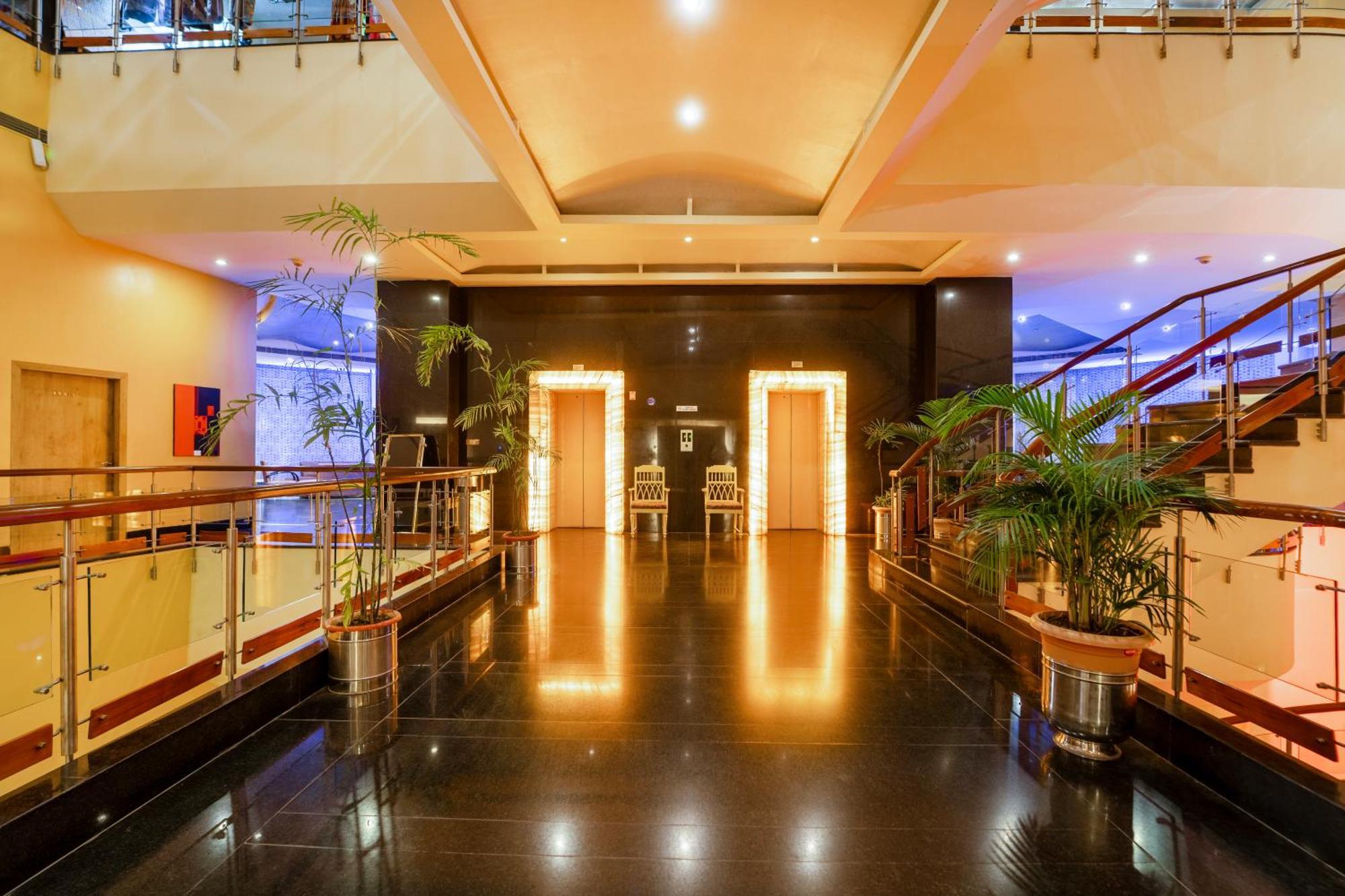 K C Residency Vaishnodevi Hotel Katra  Buitenkant foto