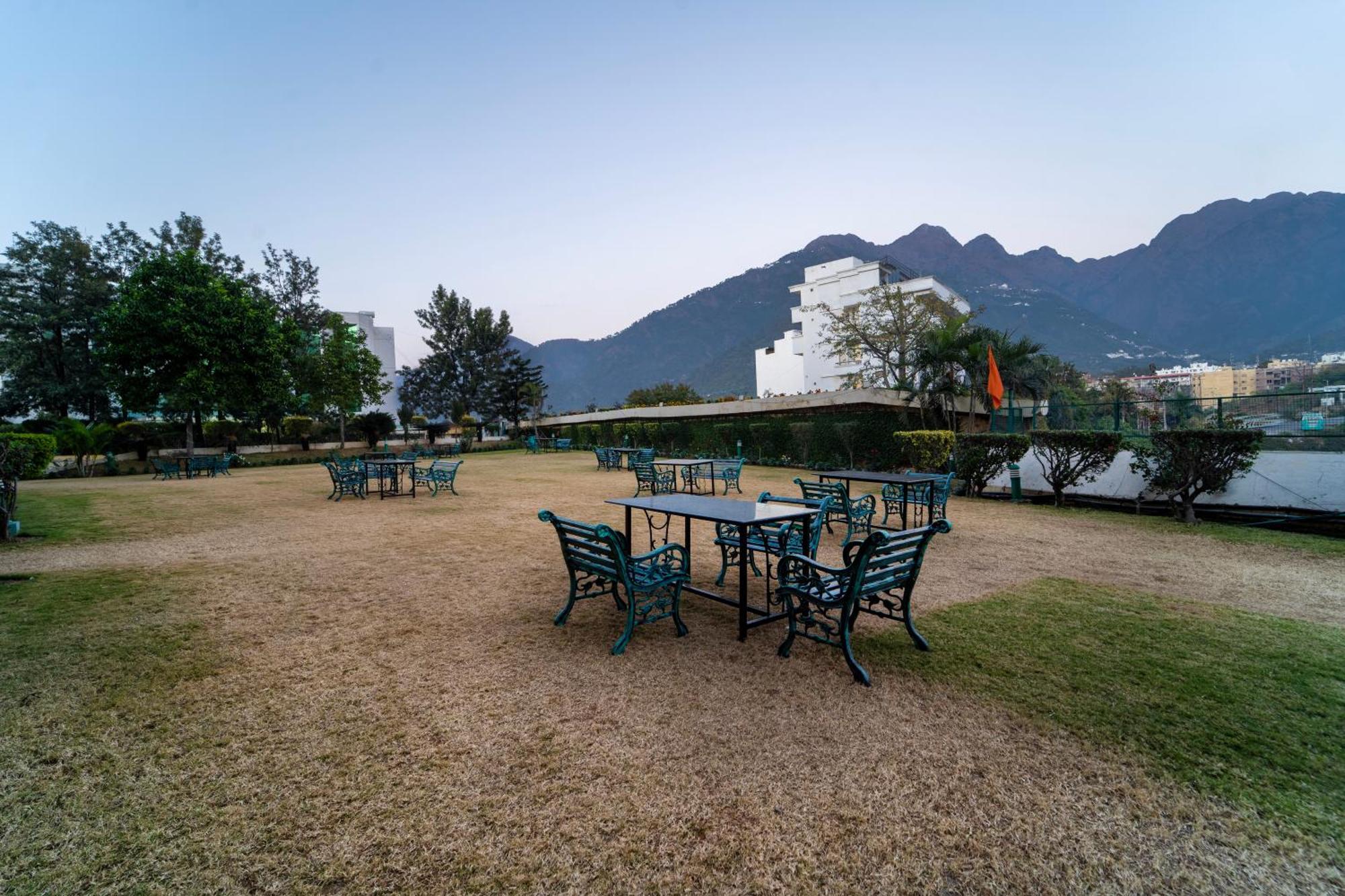 K C Residency Vaishnodevi Hotel Katra  Buitenkant foto