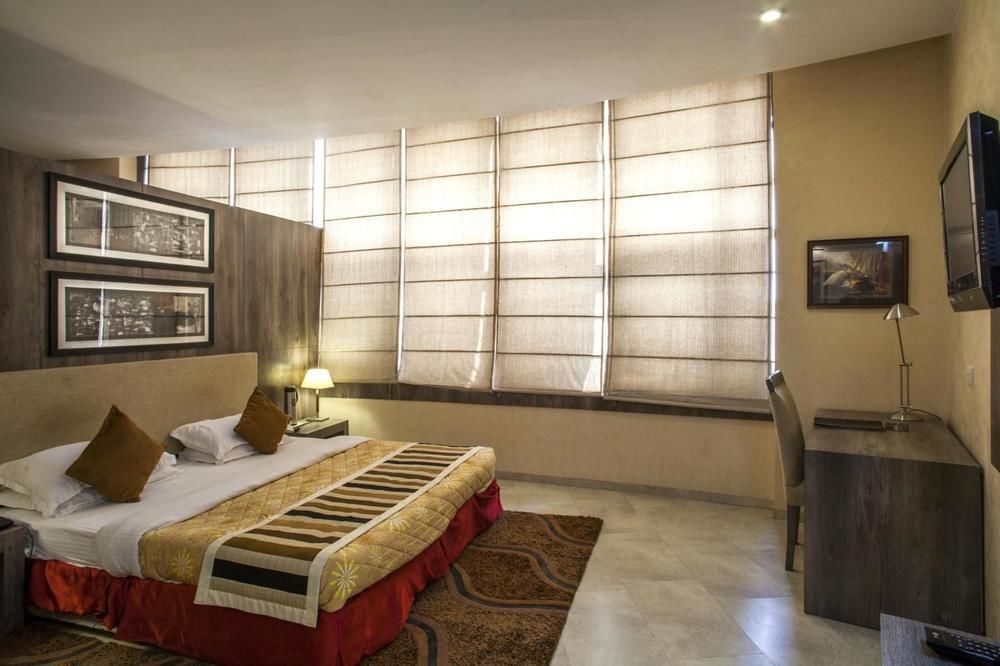 K C Residency Vaishnodevi Hotel Katra  Buitenkant foto