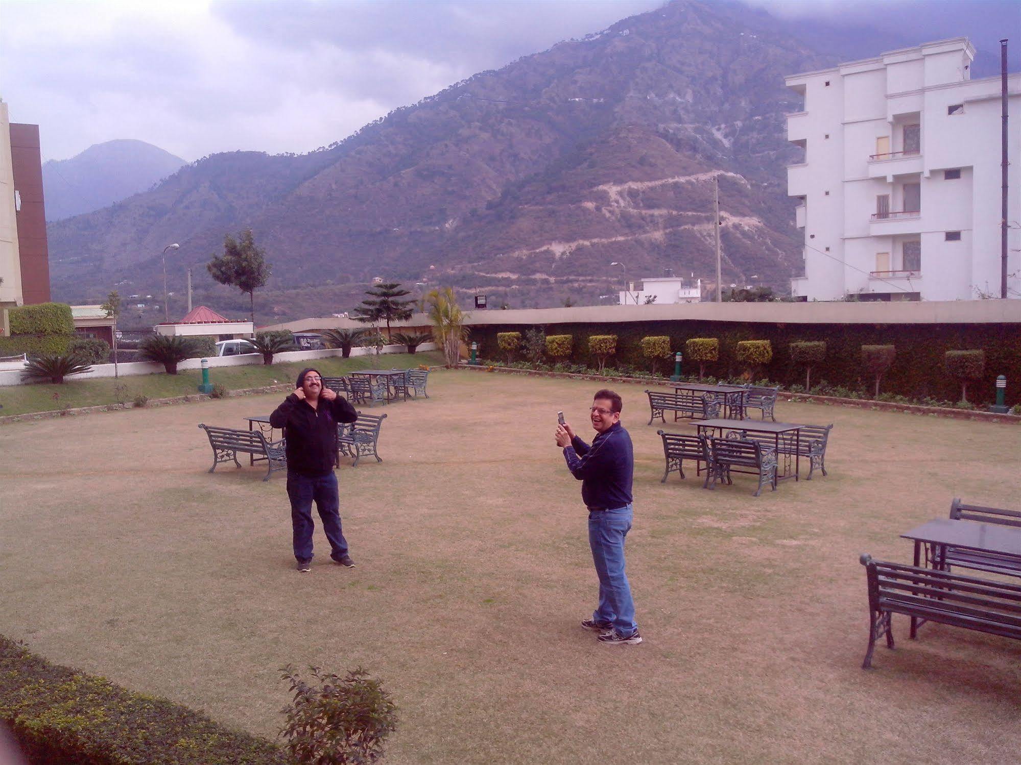 K C Residency Vaishnodevi Hotel Katra  Buitenkant foto