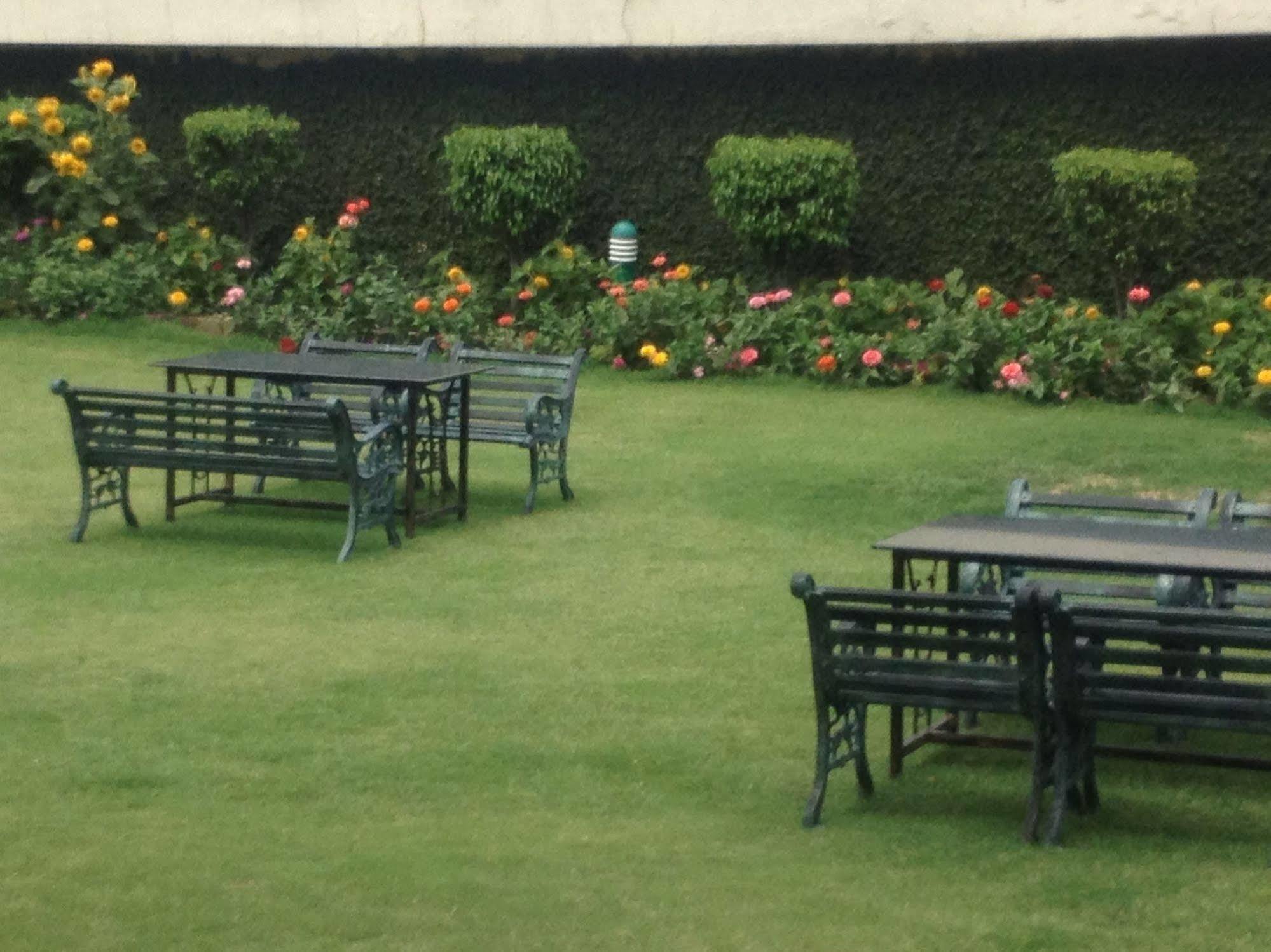 K C Residency Vaishnodevi Hotel Katra  Buitenkant foto