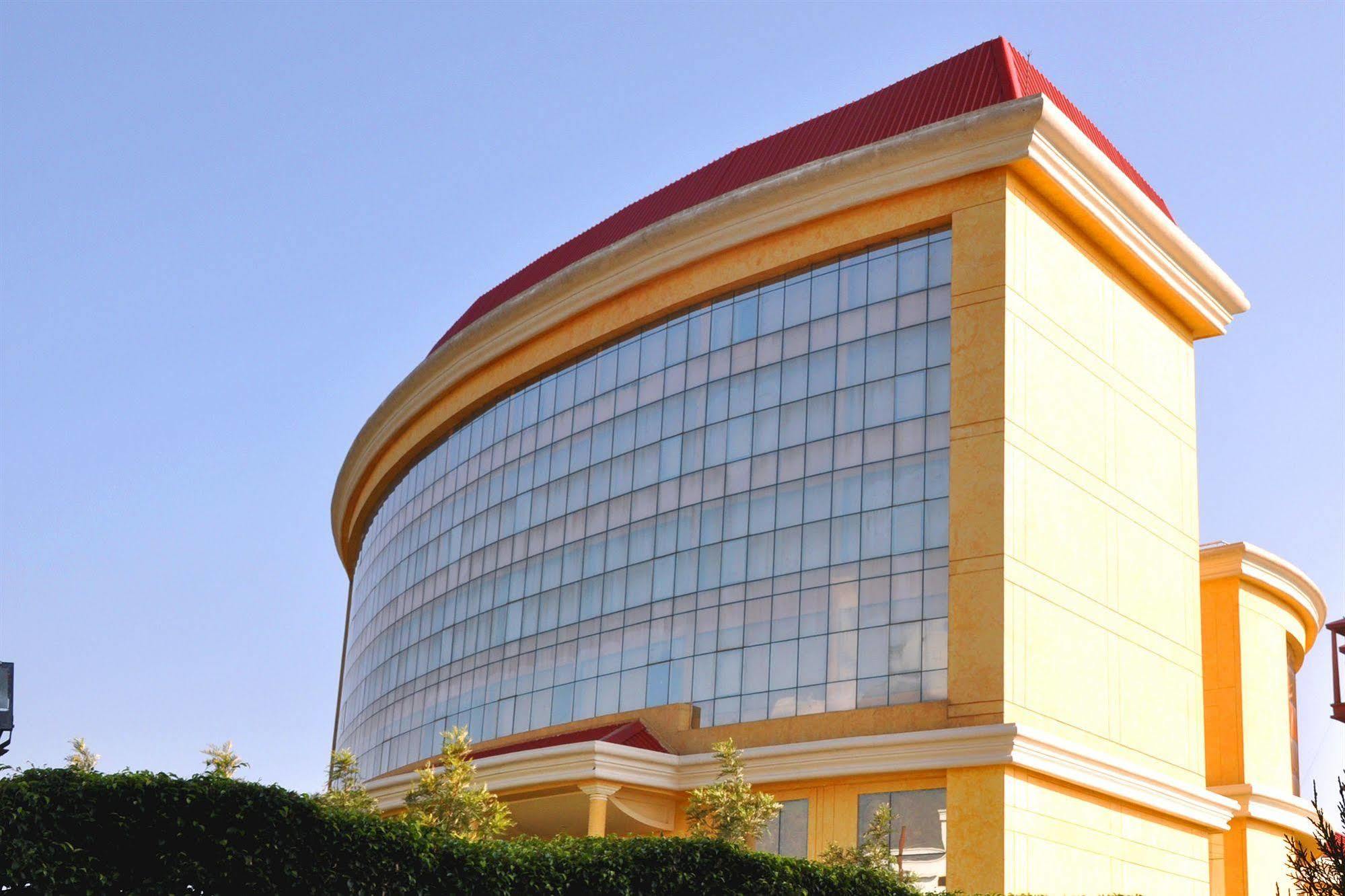 K C Residency Vaishnodevi Hotel Katra  Buitenkant foto