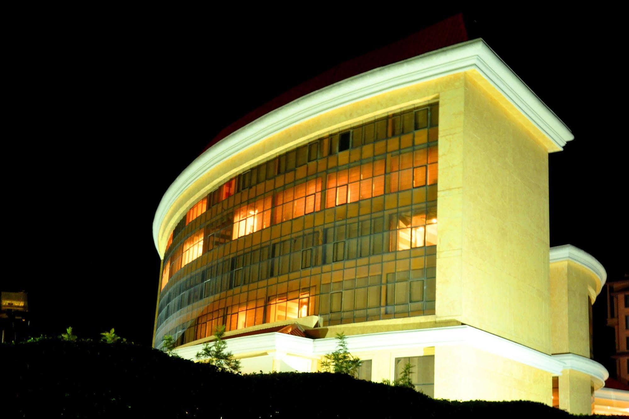 K C Residency Vaishnodevi Hotel Katra  Buitenkant foto