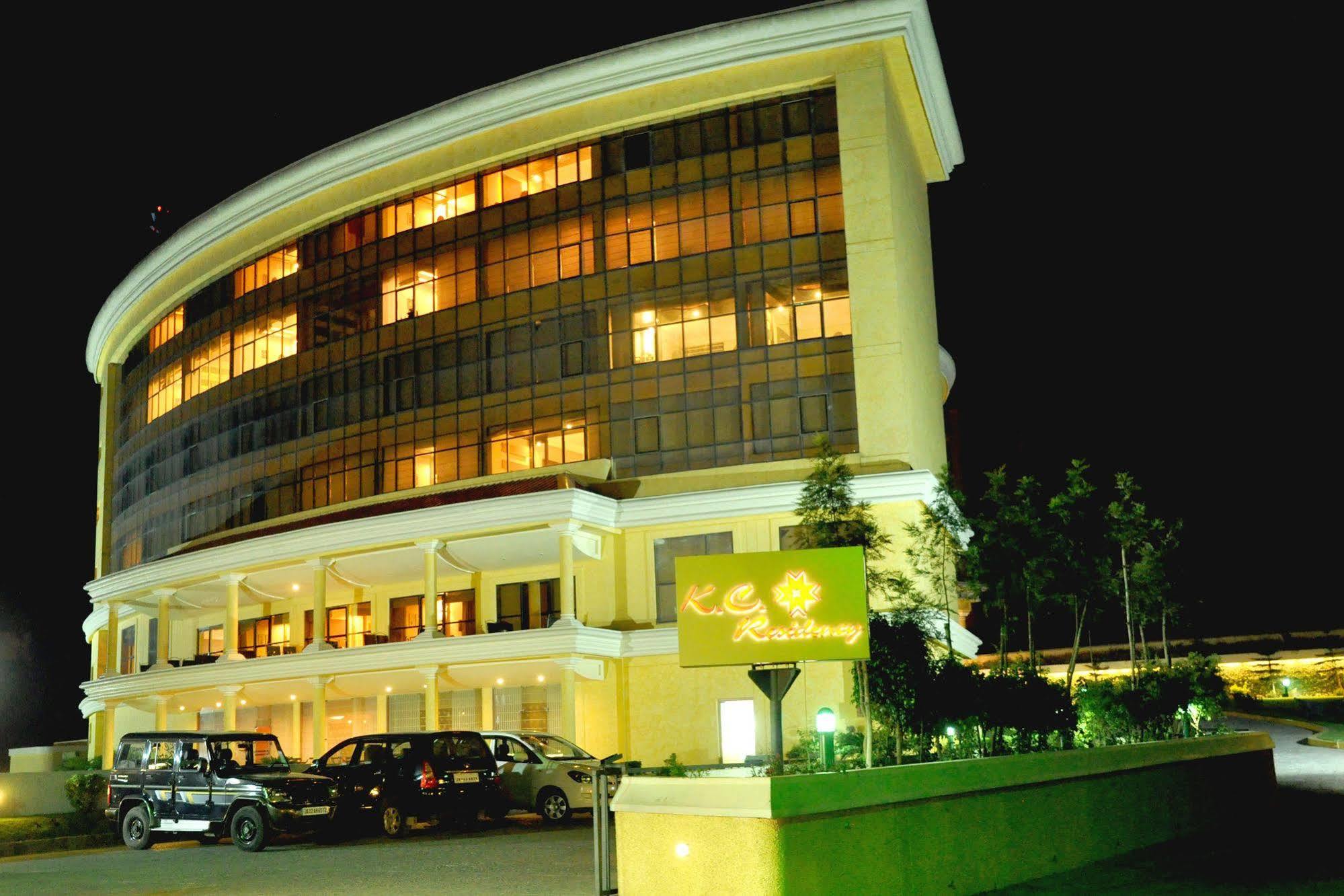 K C Residency Vaishnodevi Hotel Katra  Buitenkant foto